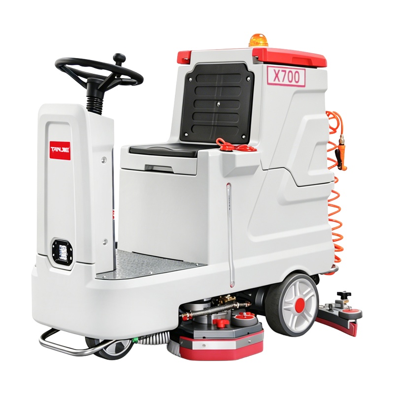 长寿坦洁全自动驾驶式洗地机X700