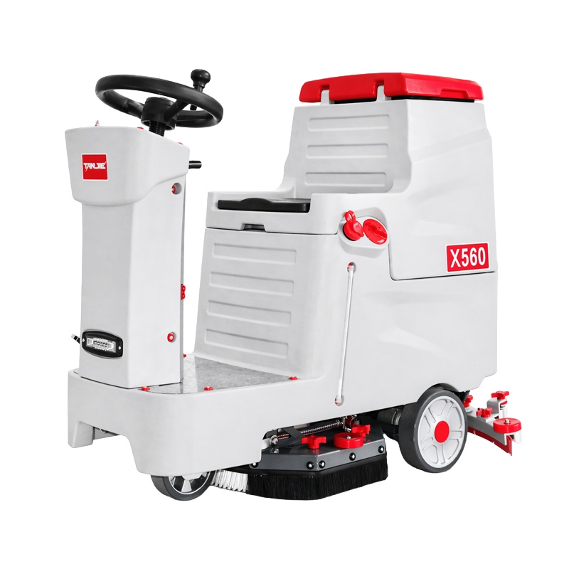 长寿坦洁驾驶式洗地机X560