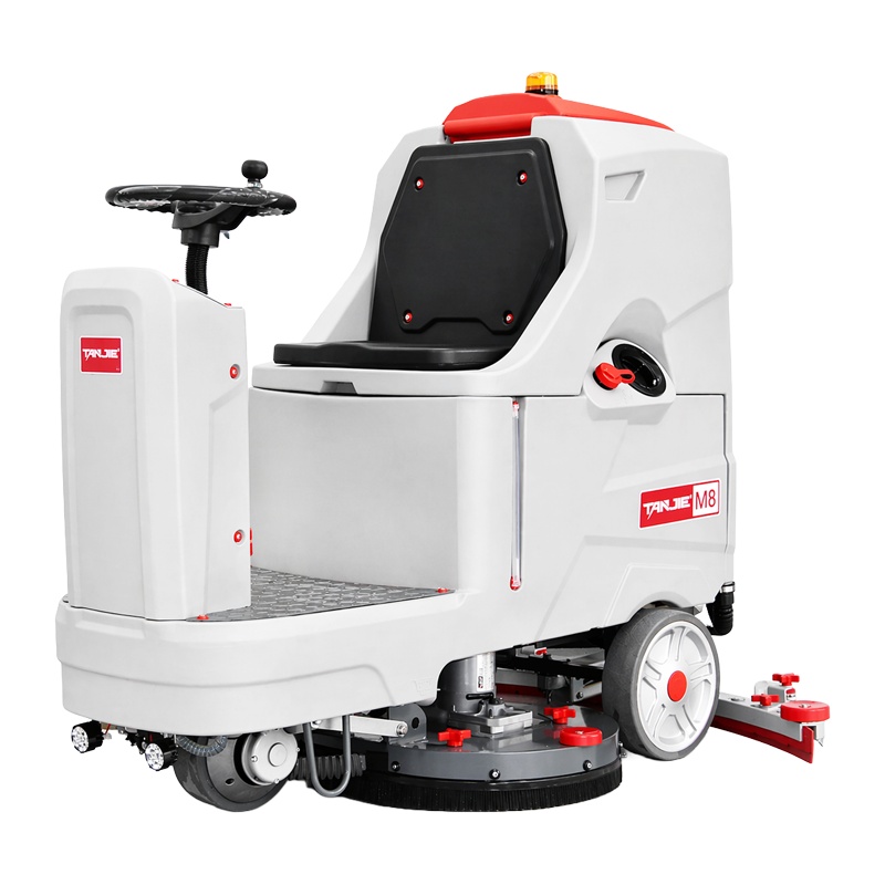 长寿坦洁驾驶式洗地机M8